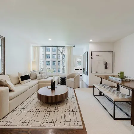 Designer Home In Diplomat District